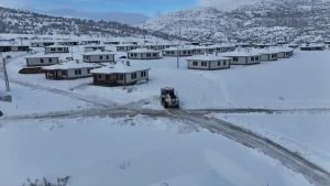 Doğanşehir’de Karla Mücadele Sürekli Devam Ediyor