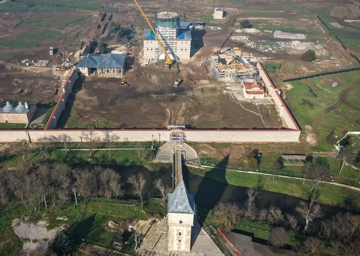 Edirne Sarayı’ndaki Arz Odası Yeniden İnşa Ediliyor