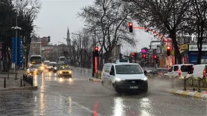 Edirne’de Şiddetli Sağanak Su Baskınlarına Neden Oldu