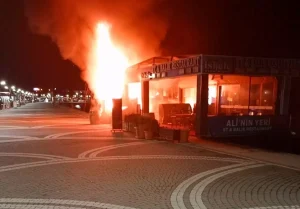 Edremit’te Restoran Yangını