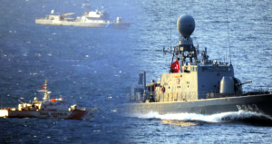 Ege Denizi’nde Türk ve Yunan savaş gemileri karşı karşıya geldi