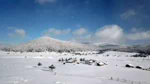 Eğriova Yaylası Beyaza Büründü