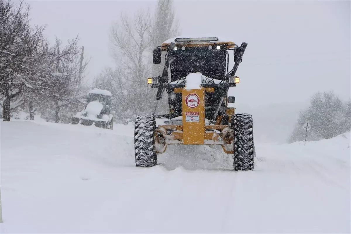 Elazığ ve Siirt’te Karla Mücadele
