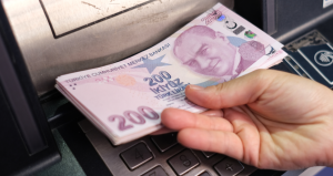 Emekliye bir kötü haber daha: Zamlı maaşlar bu ay yatmayacak!