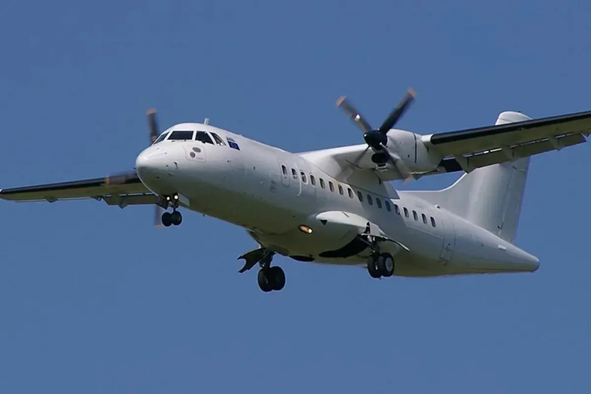 Endonezya’da 10 kişinin bulunduğu uçakla irtibat kesildi