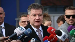 Epstein belgelerinde adı geçen Slovak diplomat Lajcak istifa etti
