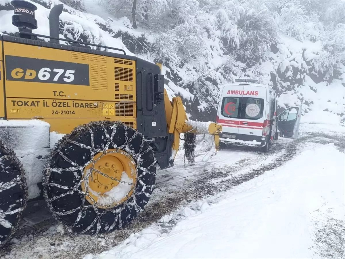 Erbaa’da Kar Yağışı Hayatı Olumsuz Etkiliyor