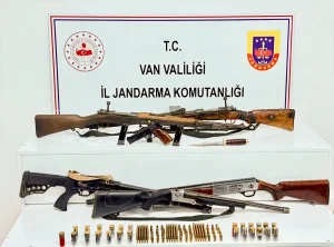Erciş’te Silah ve Mühimmat Ele Geçirildi
