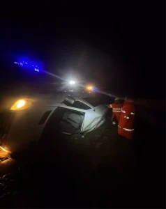 Erdemli’de Minibüs Uçuruma Düştü