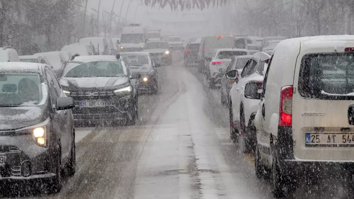 Erzurum’da Kar Ve Soğuk Hava Etkili