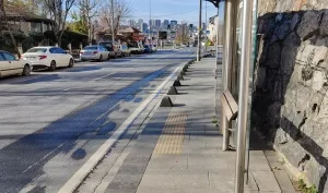 Esenler’de Bebek Durağa Bırakıldı