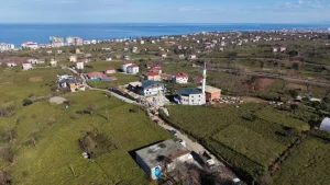 Eski Cami Yıkıldı, Yeni Cami Hizmete Açıldı