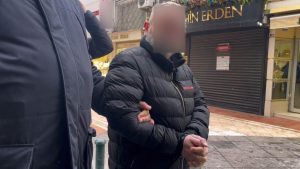 Eskişehir’de sahte altın bozdurmaya çalışan şahıs tezgahtarın dikkati ile yakayı ele verdi