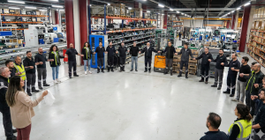 Fabrikada en düşük maaş 95 bin TL oldu: İşçiler halay çekerek kutladı