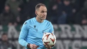 Fenerbahçe’ye Sırp hakem! FCSB maçını yönetecek