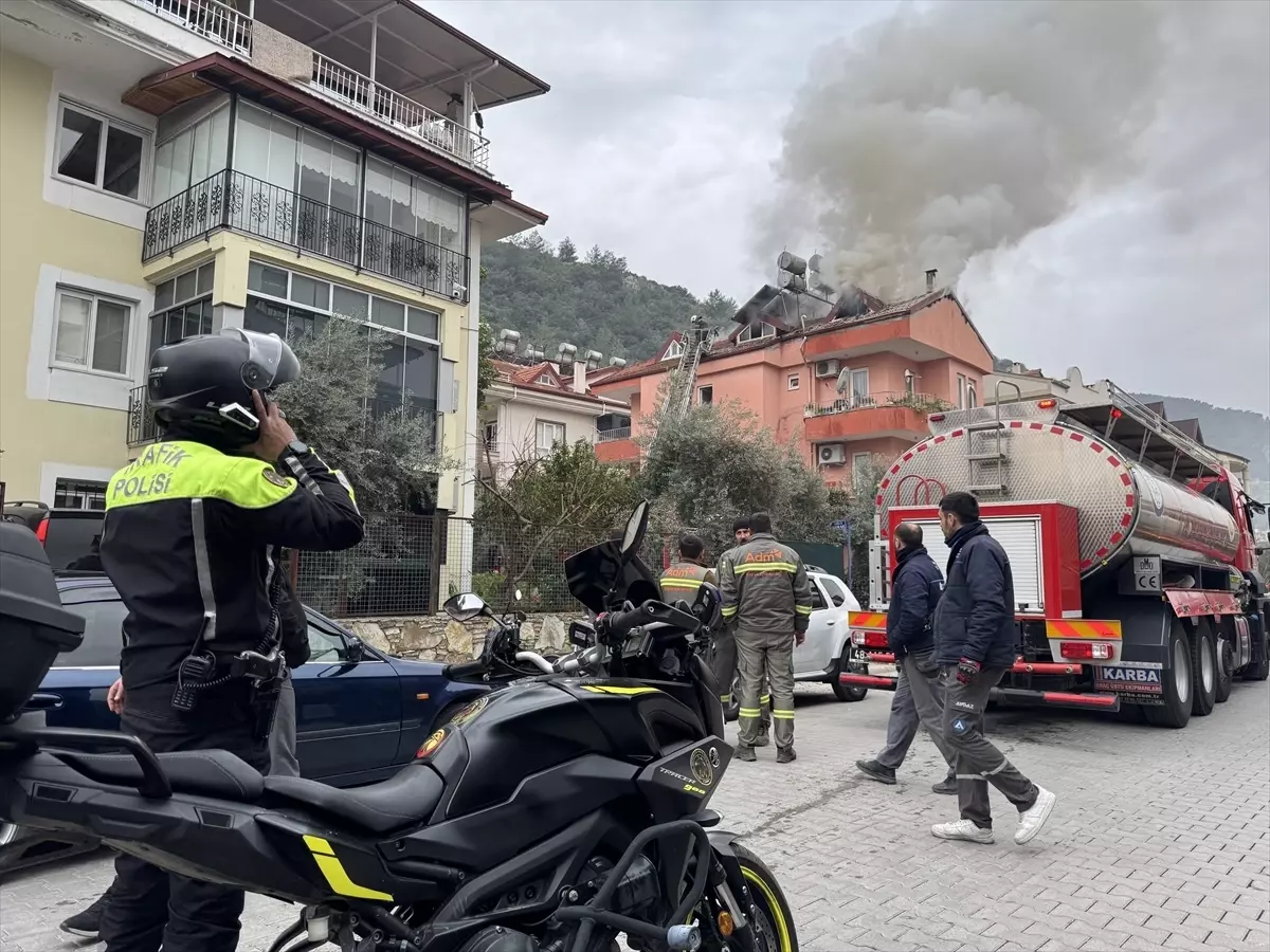 Fethiye’de Çatı Yangını: Hasar Büyüdü