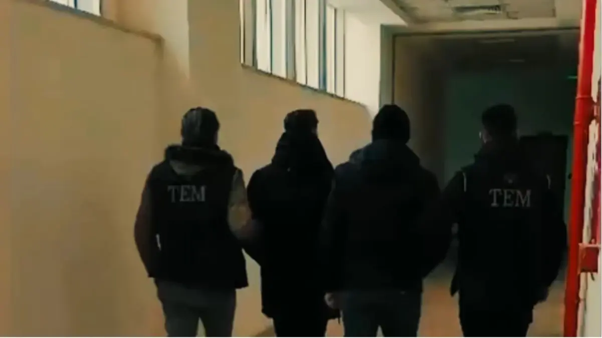 FETÖ Operasyonlarında 82 Tutuklama