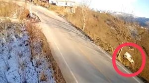 Fındık Bahçesine Uçan Araç Kamera Kaydında