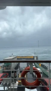 Fırtına Feribotu Yalova Limanı’na Çekti