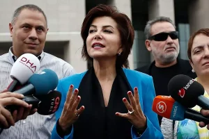 Gazeteci Sedef Kabaş gözaltına alındı