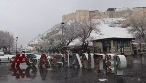 Gaziantep’te Kar Yağışı Trafiği Olumsuz Etkiliyor