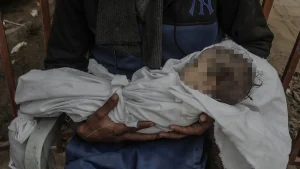 Gazze’de dondurucu soğuklar, bir bebeği daha hayattan kopardı