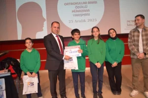 Gebze’de Münazara Şampiyonu Mimar Sinan Ortaokulu