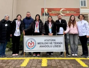 Gelibolu Okulu Gastronomi Yarışmasında Bronz Madalya Kazandı