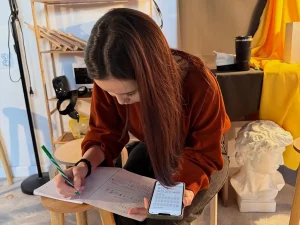 Genç Sanatçı Göktürk Alfabesini Yeniden Hayatlandırıyor