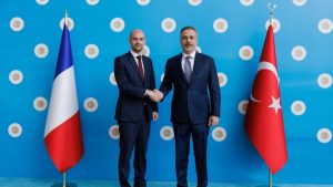 Hakan Fidan Fransız mevkidaşı ile görüştü