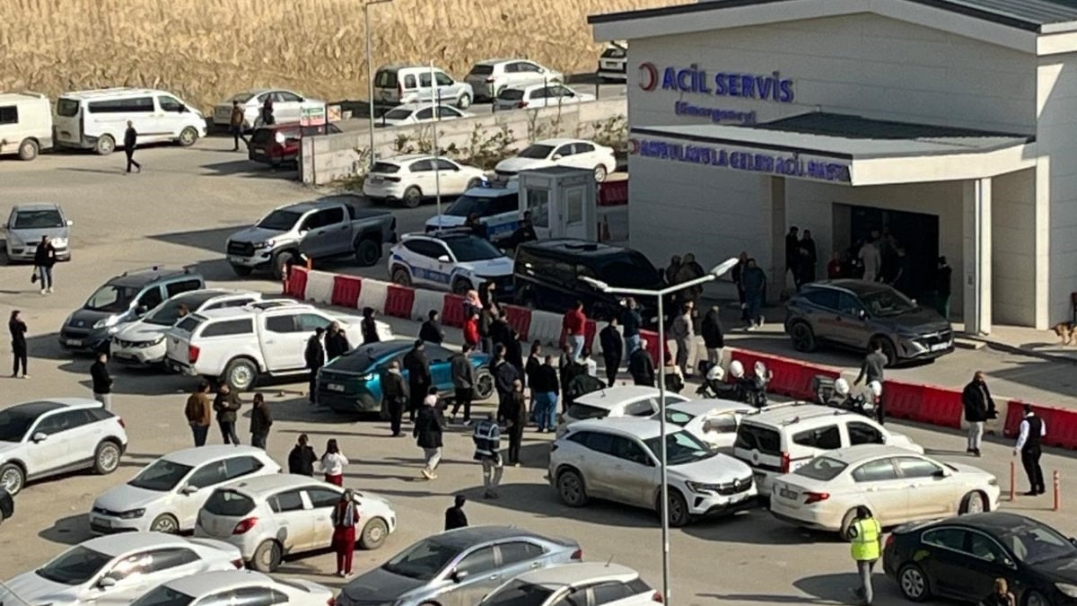 Hatay’da ‘canlı bombayım’ diyerek hastaneyi birbirine kattı