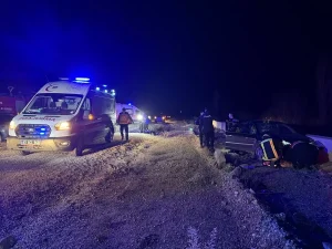 Hisarcık’ta Trafik Kazası: 2 Yaralı