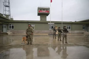 “Hudut kartalları” yılbaşında vatan nöbetinde