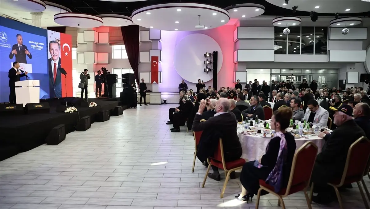 İçişleri Bakanı Yerlikaya, Samsun’da şehit aileleri ve gazilerle buluştu Açıklaması