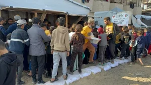 İHH Gazze’de 7 Bin Kişiye Sıcak Yemek Ulaştırdı