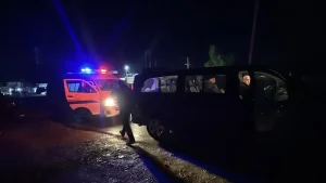 İlaç yetersizliğinden bir oğlunu kaybeden Gazzeli aile ambulans uçakla Türkiye’ye getiriliyor