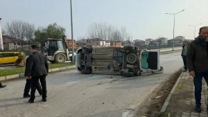 İnegöl’de Ticari Araç Çarpıştı: 7 Yaralı