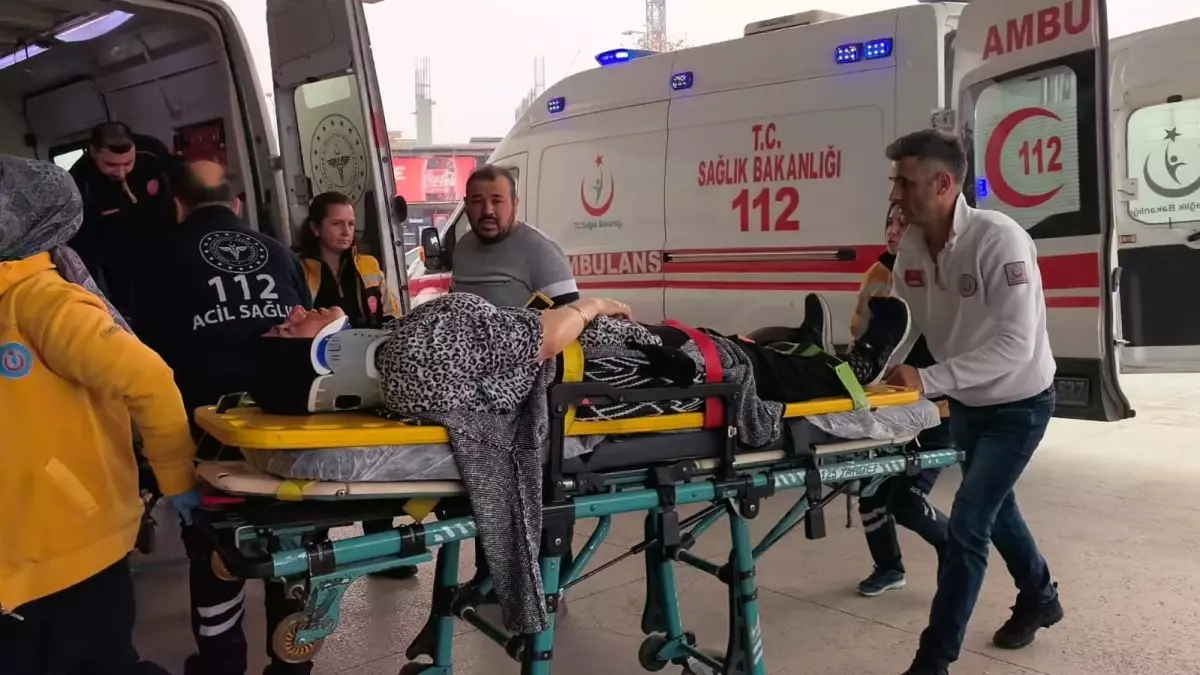 İnegöl’de Trafik Kazası: Anne ve Kızı Yaralandı