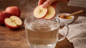 İngilizler bu yöntemle gribi unuttu: Kaynar suya 2 dilim atın…