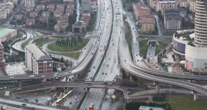 İstanbul halkı toplu taşımayı kullandı, yollar boş kaldı