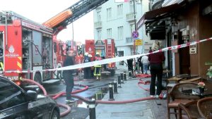 İstanbul’da korkutan restoran yangını