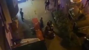 İstanbul’da trafik kazası sonrası sopalı kavga: polis havaya uyarı ateşi açtı