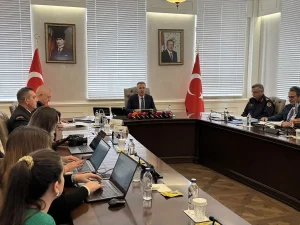 İzmir’de 212 Organize Suç Çetesi Çökertildi