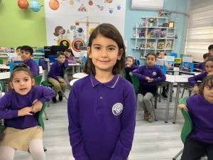 İzmir’de 721 Bin Öğrenci Karnelerini Aldı