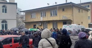 İzmir’de aracında cesedi bulunan genç müteahhit toprağa verildi