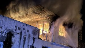 İzmir’de evde çıkan yangında 1 kişi öldü