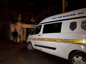 İzmir’de Hırsızlık Cinayeti: 81 Yaşındaki Adam Bıçaklandı