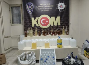 İzmir’de Sahte İçki Operasyonu: 11 Tutuklama