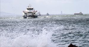 İzmir’de vapur seferlerine şiddetli rüzgar engeli!