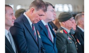 İzmir’in şehitleri Fethi Sekin ve Musa Can unutulmadı